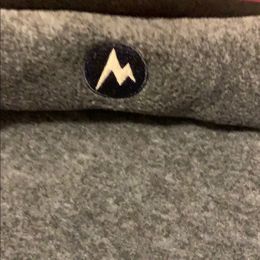 EUC Marmot red, white, and grey ski jacket men’s L - Picture 5 of 13